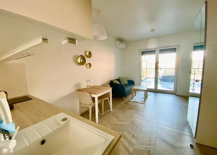 Lägenhet Centrum Poznanska - Bialy